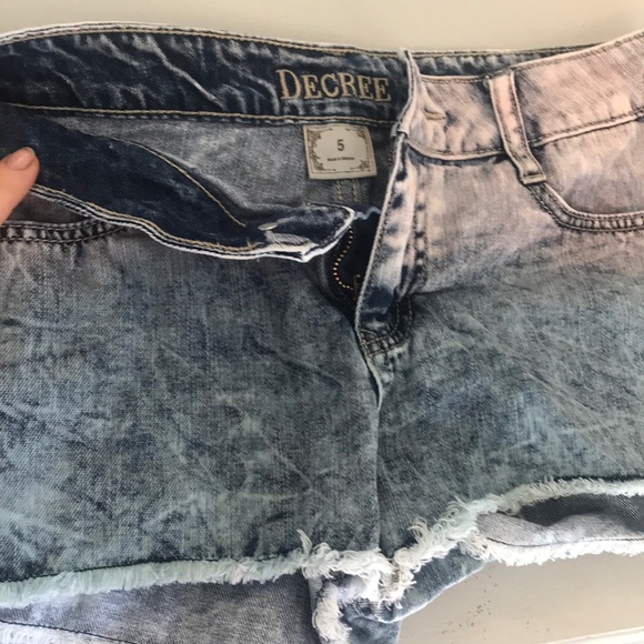 2 pair of Distressed Jean shorts - Picture 2 of 5